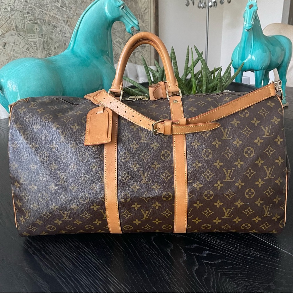 Louis Vuitton Keepall Bandoulière 55 in Monogram Canvas